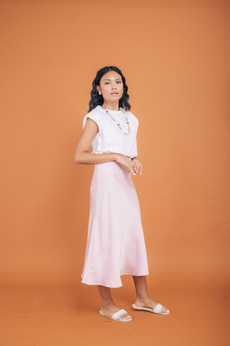 Albany Flowy Satin Skirt In Lilac