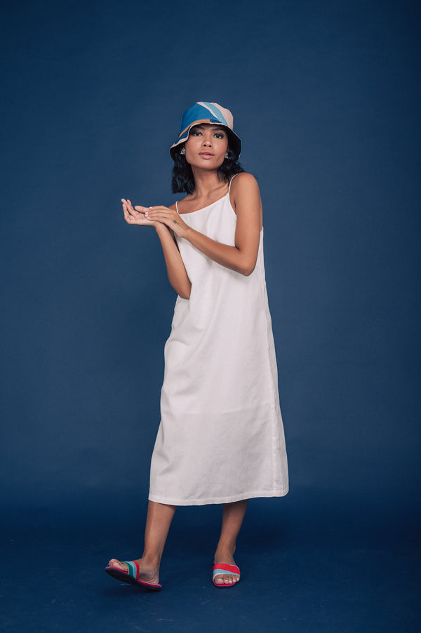 Klarinda Slip Dress In Daisy Linen
